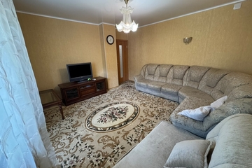 2-к квартира, 60 м², 2/8 эт.